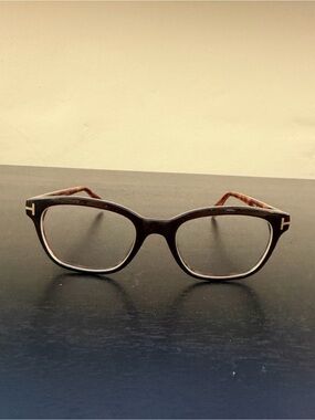 Tom Ford Tortoiseshell Eyeglass Temples with Gold Hinge Detail